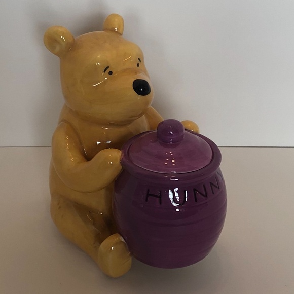 Classic Winnie The Pooh Ceramic Figure With Covered Jar - Picture 4 of 8